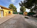 Campingbedrijf met een huis met 4 slaapkamers in Alicante Dream Homes Castalla 