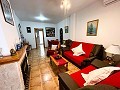 Schöne Villa mit drei Schlafzimmern und separatem Apartment mit einem Schlafzimmer in Alicante Dream Homes Castalla 