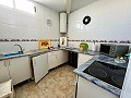 Prachtige villa met drie slaapkamers en een apart appartement met één slaapkamer in Alicante Dream Homes Castalla 