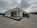 Moderne villa met 5 slaapkamers en 3 badkamers in Macisvenda in Alicante Dream Homes Castalla 