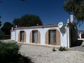 Prachtige villa met 4 slaapkamers en zwembad in Caudete in Alicante Dream Homes Castalla 