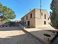 Landhuis met 4 slaapkamers, 4 minuten buiten Pinoso in Alicante Dream Homes Castalla 