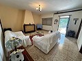 Privé en rustige villa nabij Yecla met 4 grote slaapkamers + zwembad in Alicante Dream Homes Castalla 