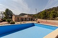 Privé en rustige villa nabij Yecla met 4 grote slaapkamers + zwembad in Alicante Dream Homes Castalla 