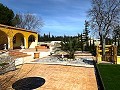 Villa mit 3 Schlafzimmern, großem Pool und Spaziergang in die Stadt in Alicante Dream Homes Castalla 