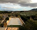 Villa avec 3 chambres, grande piscine et à pied de la ville in Alicante Dream Homes Castalla 