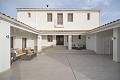 Prachtige villa met 5 slaapkamers en 6 badkamers in Alicante Dream Homes Castalla 