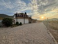 Schönes Landhaus mit 3 Schlafzimmern in Alicante Dream Homes Castalla 