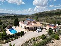 3-Schlafzimmer-Haus mit 15 kW Solar mit großen Zimmern in Alicante Dream Homes Castalla 