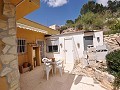 Teilmodernisiertes Höhlenhaus in den Bergen in Alicante Dream Homes Castalla 