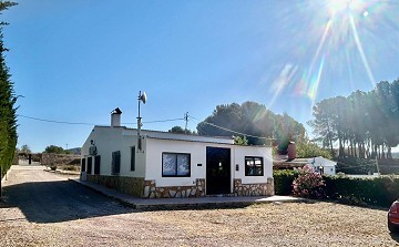 Preciosa casa de campo con pista de pádel de tamaño completo