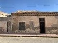 Stadthaus zum Renovieren mit Garten in Alicante Dream Homes Castalla 